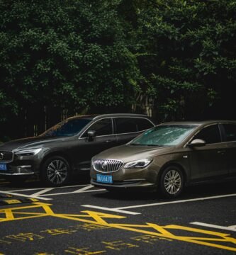 Comprar carro novo ou usado vale a pena? Comparação entre veículo zero km e carro usado