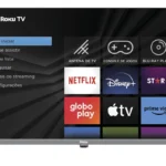 Modelo 32″ com sistema Roku e Dolby Audio