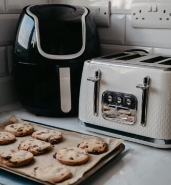air fryer na cozinha