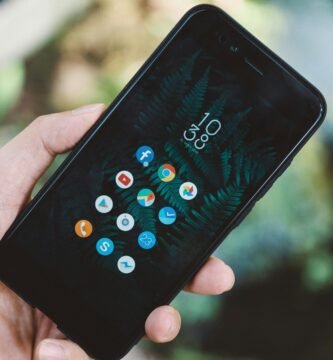 comparação smartfone barato e caro