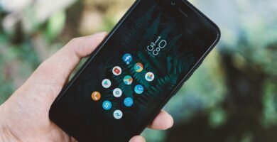 comparação smartfone barato e caro